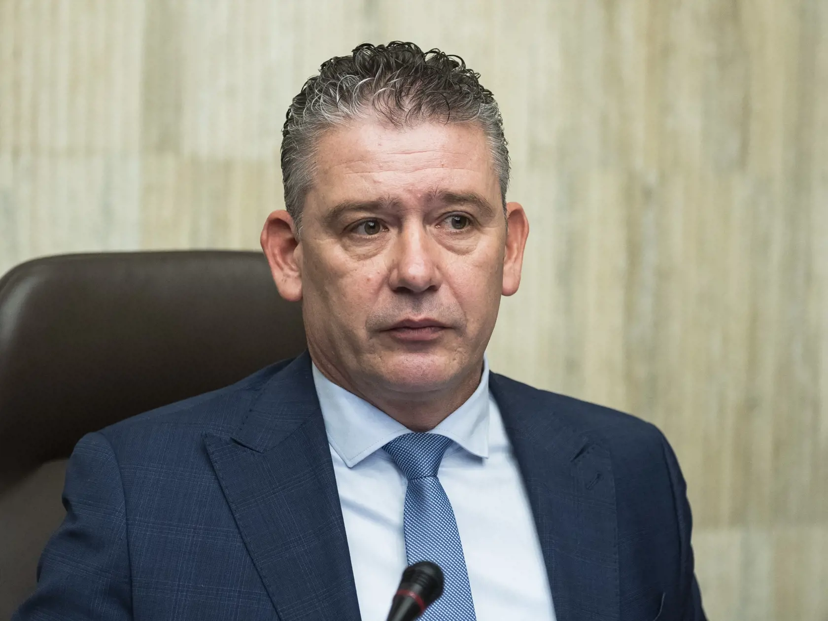 Na snímke dočasne poverený minister vnútra SR Roman Mikulec (OĽaNO) počas 135. schôdze vlády SR v Bratislave 15. februára 2023.