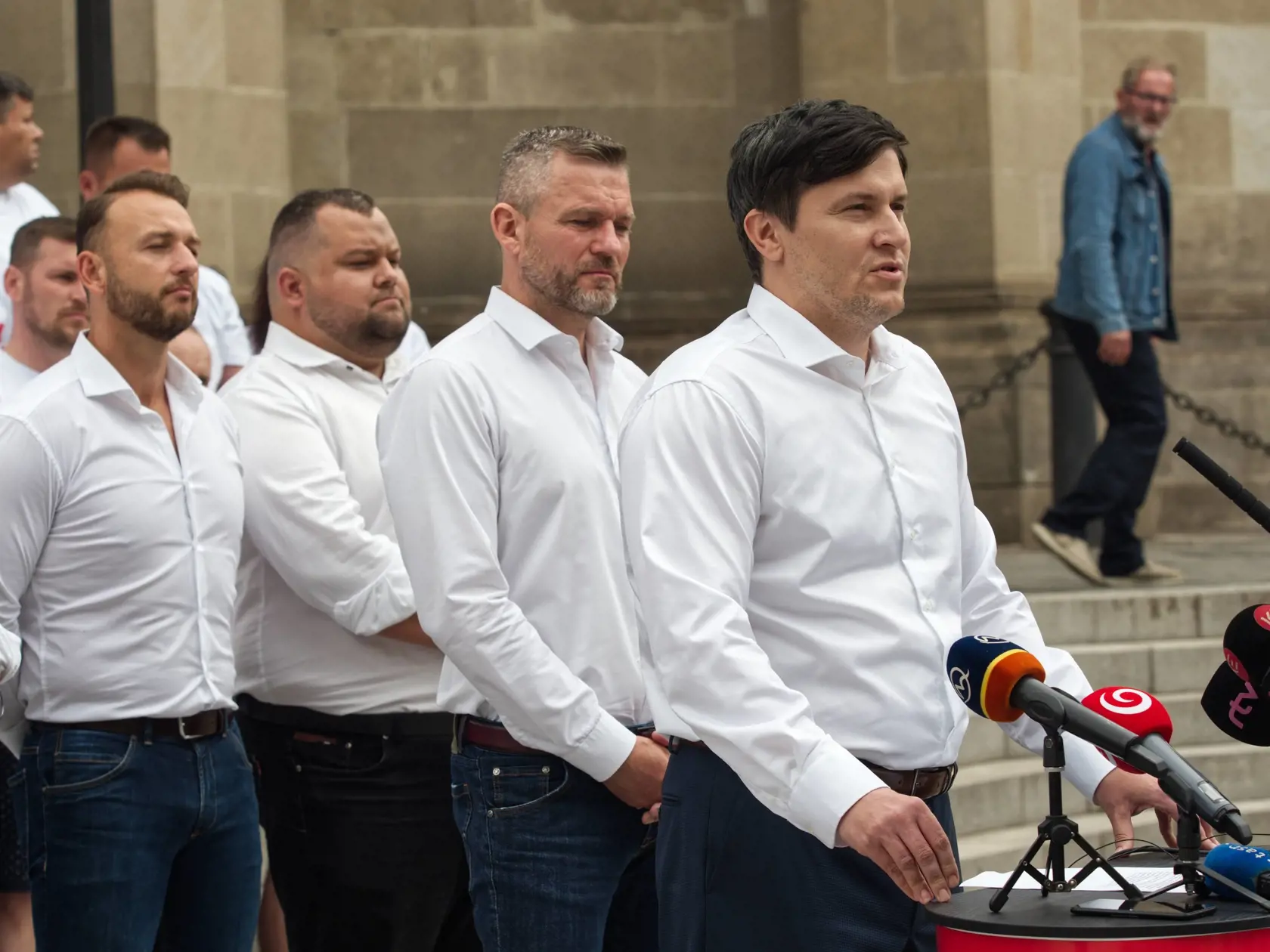 Peter Pellegrini - predseda mimoparlamentnej strany Hlas-SD