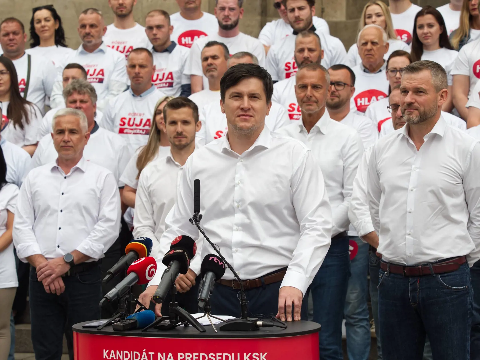 Peter Pellegrini - predseda mimoparlamentnej strany Hlas-SD
