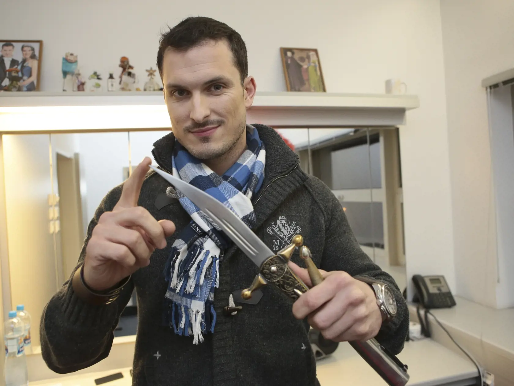 Ján Koleník vo svojej šatni v SND