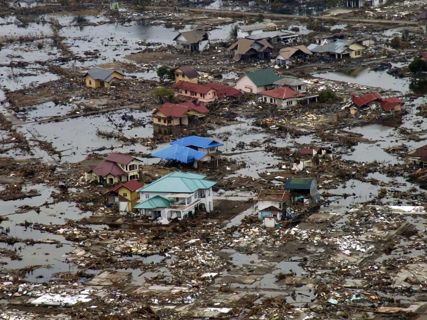 Ničivé tsunami z roku 2004, ktoré zasiahlo Indonéziu.