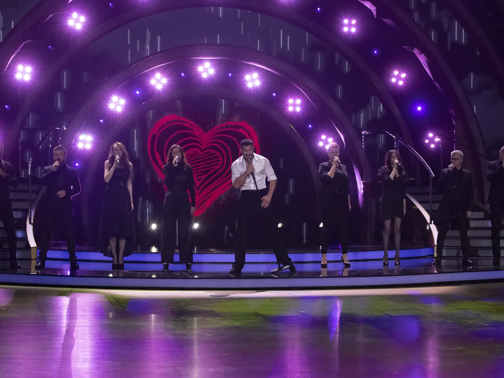 Finale tanečnej televíznej šou Let’s Dance v bratislavskej Inchebe. Na snímke je Ján Koleník a Vanda Poláková.