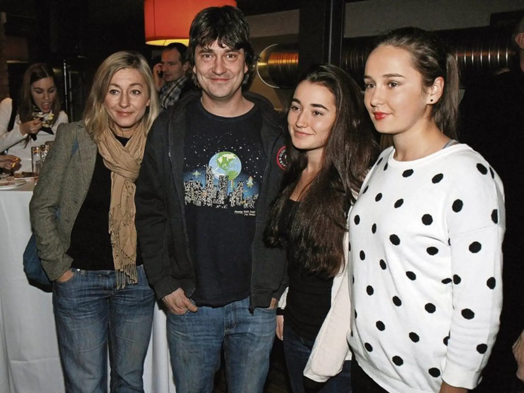 Vyše dvadsať rokov patrili k najsympatickejším párom českého šoubiznisu a stále pôsobili zamilovane, napriek tomu, že Saša sa vďaka seriálom alebo Star Dance stal idolom mnohých dievčat a žien.