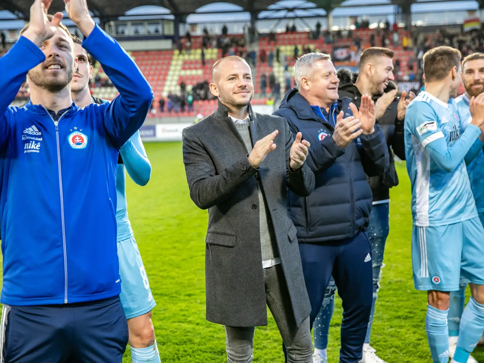 Futbalisti Slovana Bratislava remízovali s MFK Ružomberok 0:0 a zaistili si zisk 4. majstrovského titulu za sebou. Na fotke je Vladimír Weiss ml..
