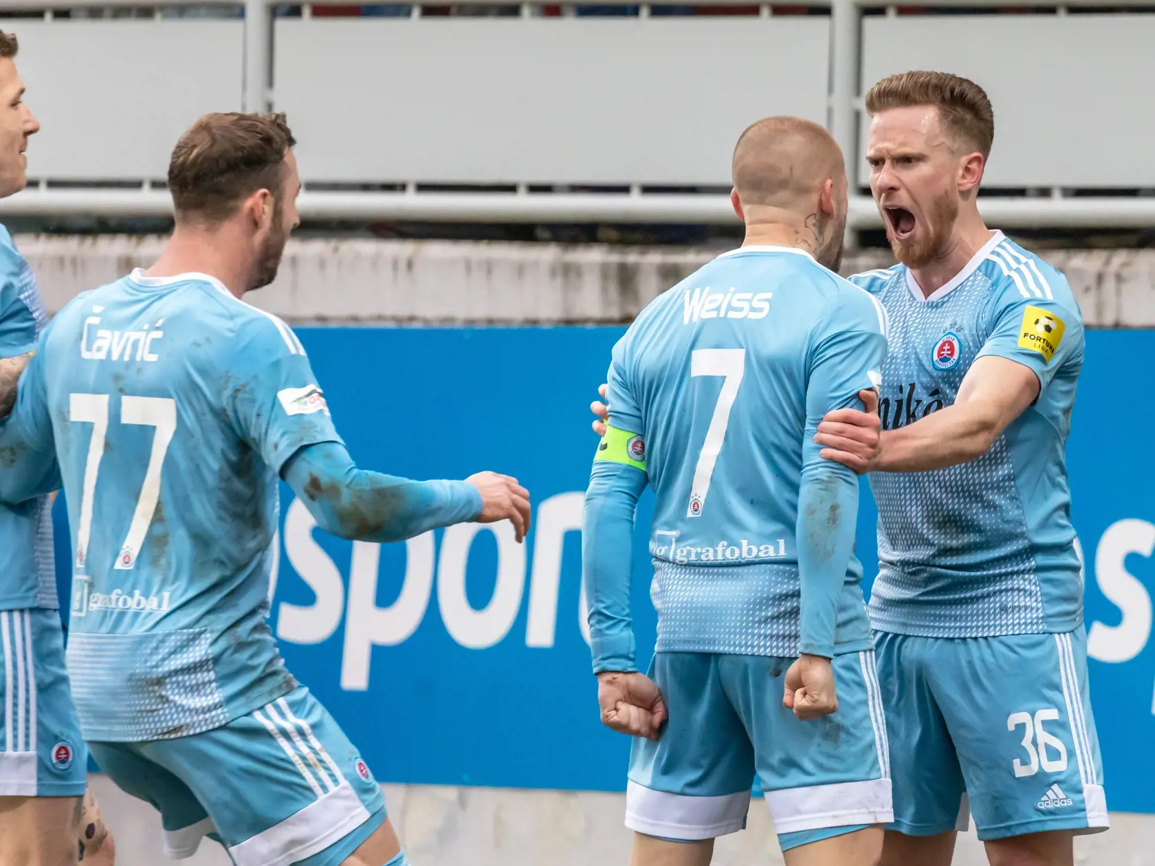 Zápas 21. kola Fortuna ligy medzi FC Vion Zlaté Moravce a ŠK Slovan Bratislava. Na snímke je Vladimír Weiss mladší a Lucas Lovat. 