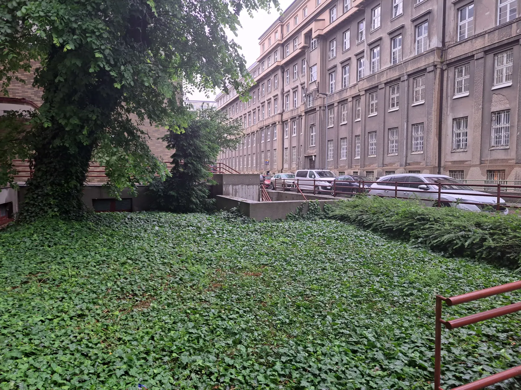 Za vybudovanie bezbariérového prístupu bola iniciovaná petičná akcia.
