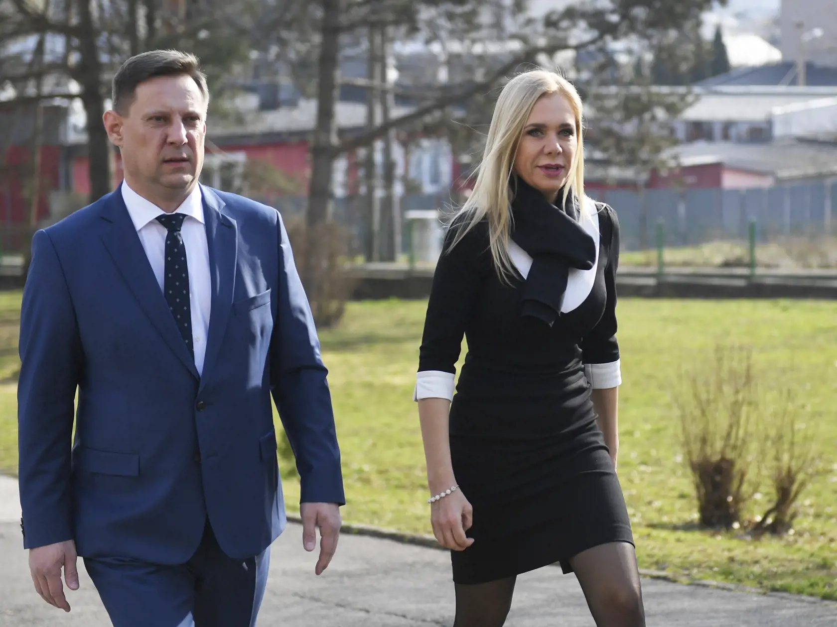 Na snímke podpredsedníčka vlády a ministerka hospodárstva SR Denisa Saková (Hlas-SD) počas výjazdového rokovania vlády SR na Základne škole T. J. Moussona v Michalovciach 28. februára 2024. Predmetom výjazdového rokovania vlády Roberta Fica je aktuálna sociálna a ekonomická situáciu v okresoch Michalovce a Sobrance. FOTO TASR - František Iván