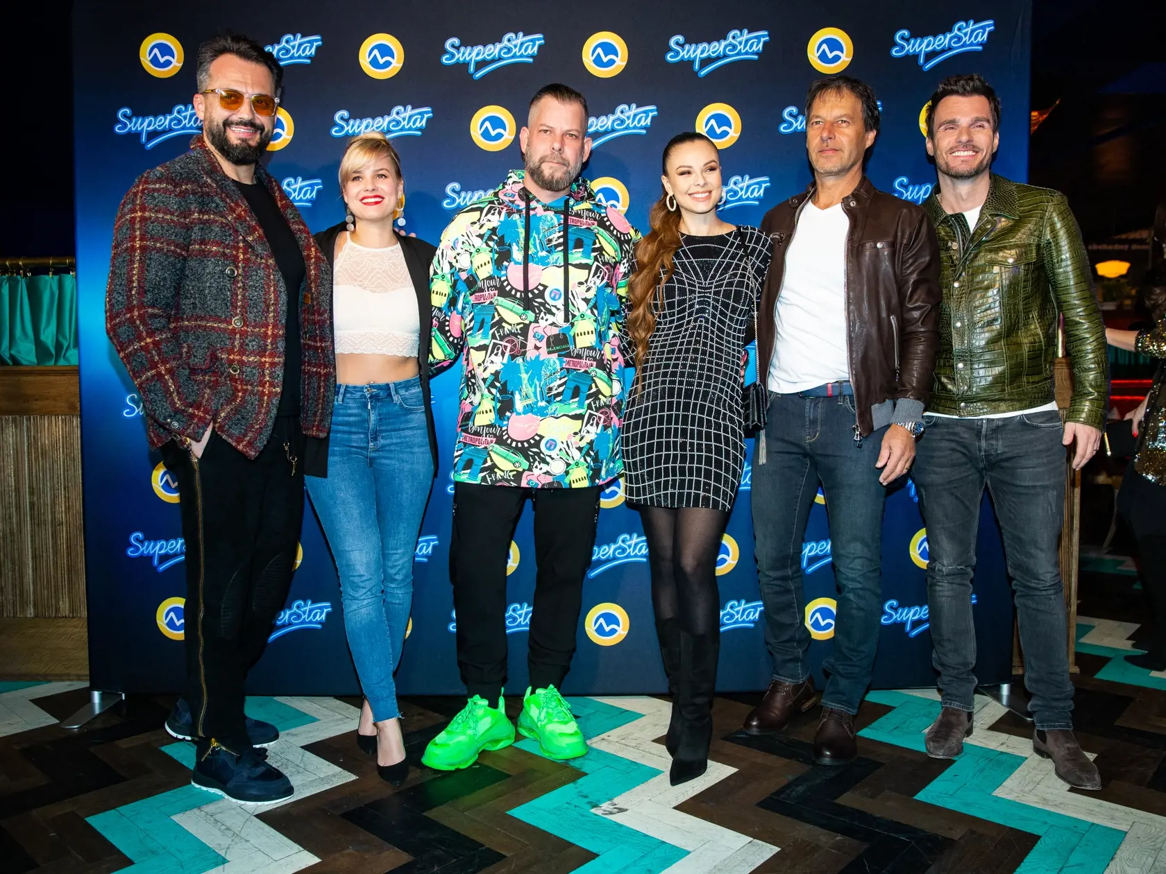 SuperStar párty v jednom z bratislavských podnikov. Na snímke Marián Čekovský, Patricie Pagáčová, Pepe Majeský, Monika Bagárová, Pavol Habera a Leoš Mareš.