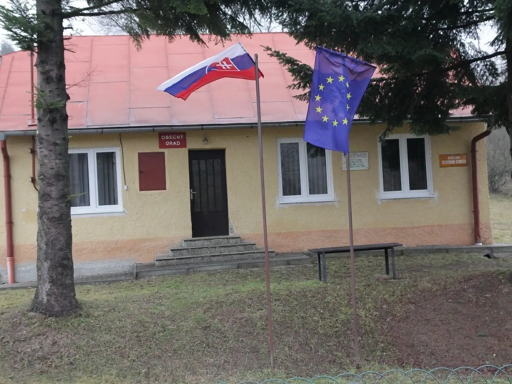 Starosta v Havranci má tretinový úväzok. Byt má vo Svidníku a do svojho úradu chodí podľa potreby.