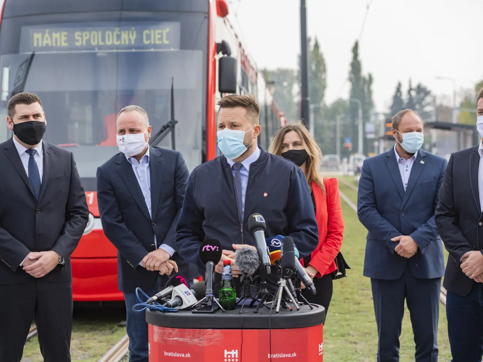 Jedna z vecí, čo sa podarila: Dúbravsko-karloveská radiála. Snímka je z jej otvorenia.