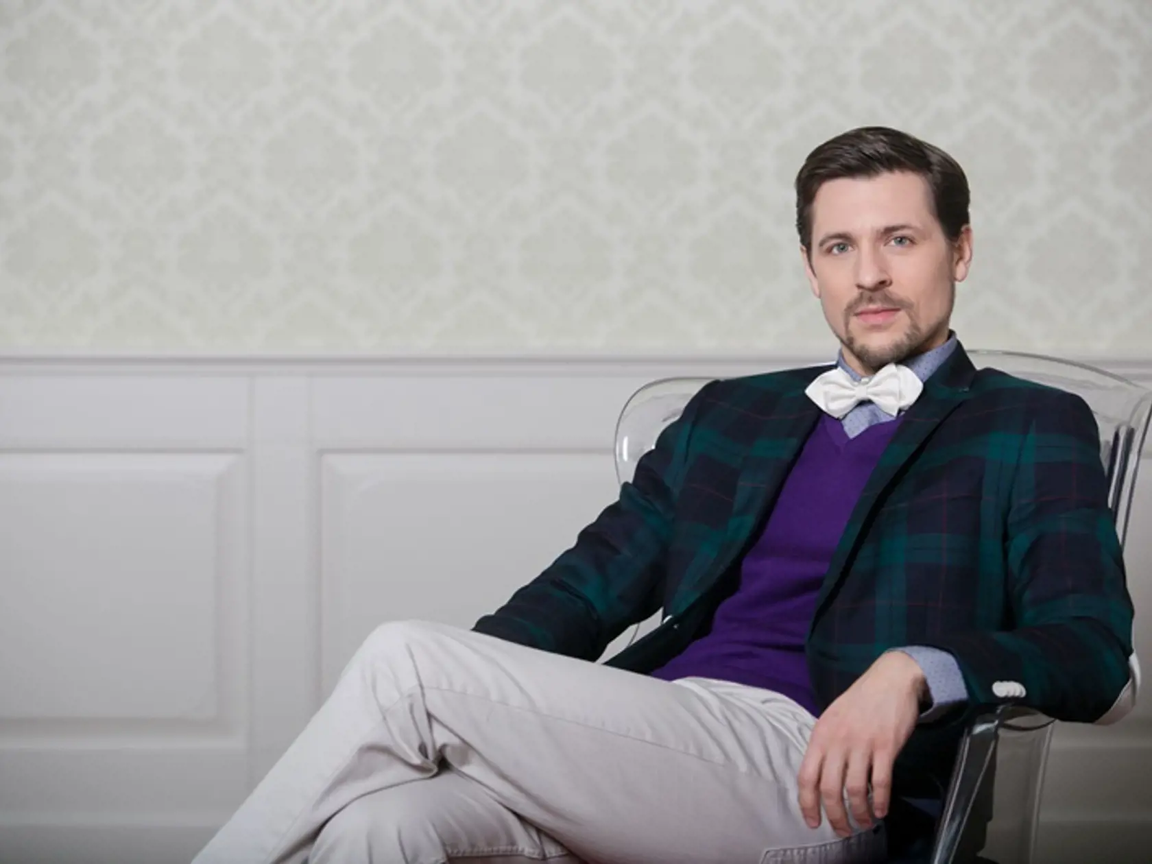 Juraj Loj ako staromódny elegán