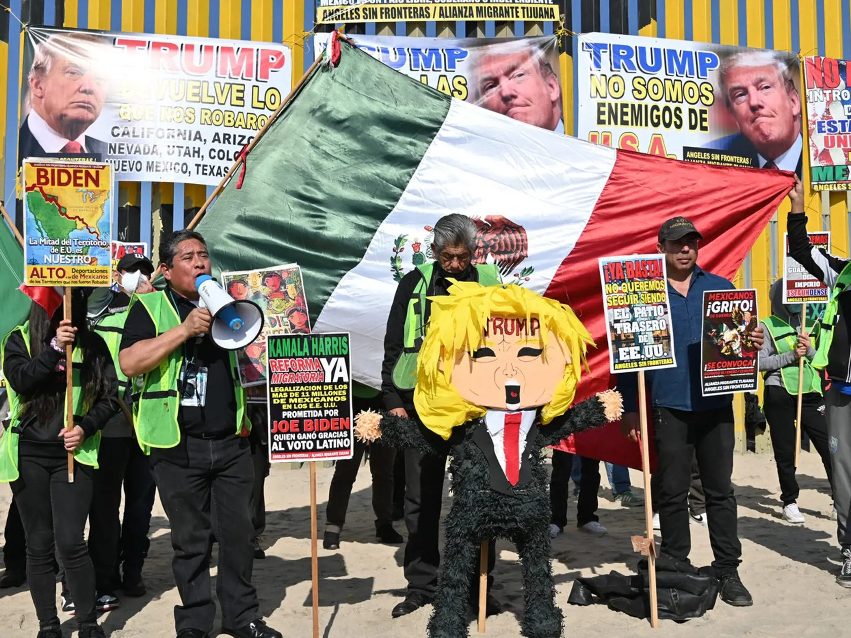 V USA sa dnes konajú aj protesty migrantov proti Trumpovej plánovanej deportácii.