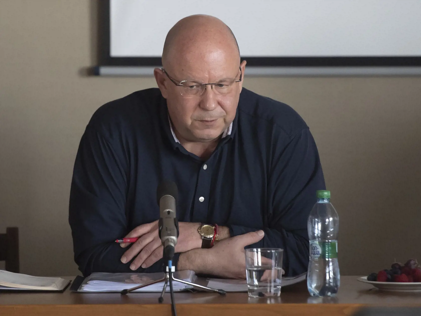Na snímke generálny riaditeľ Rozhlasu a televízie Slovenska (RTVS) Jaroslav Rezník počas rokovania Rady RTVS 16. júna 2022 v Bratislave.