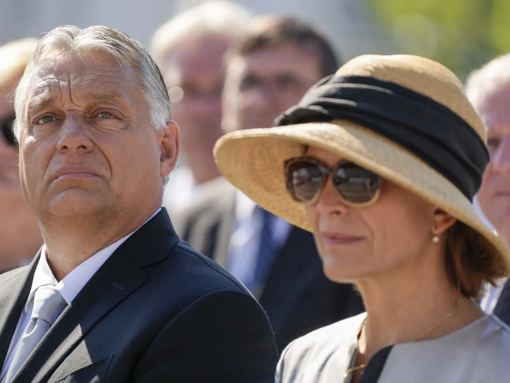 KK24 Budapešť - Maďarský premiér Viktor Orbán a jeho manželka Anikó Lévaiová počas omše na záver 52. medzinárodného eucharistického kongresu, ktorú celebruje pápež František na Námestí hrdinov (Hősök tere) v Budapešti 12. septembra 2021 v Budapešti. Pápež František v nedeľu ráno pristál v Budapešti. Následne sa stretol s maďarským premiérom Viktorom Orbánom, maďarským prezidentom Jánosom Áderom, členmi konferencie katolíckych biskupov Maďarska, predstaviteľmi reformovanej cirkvi a židovskej komu