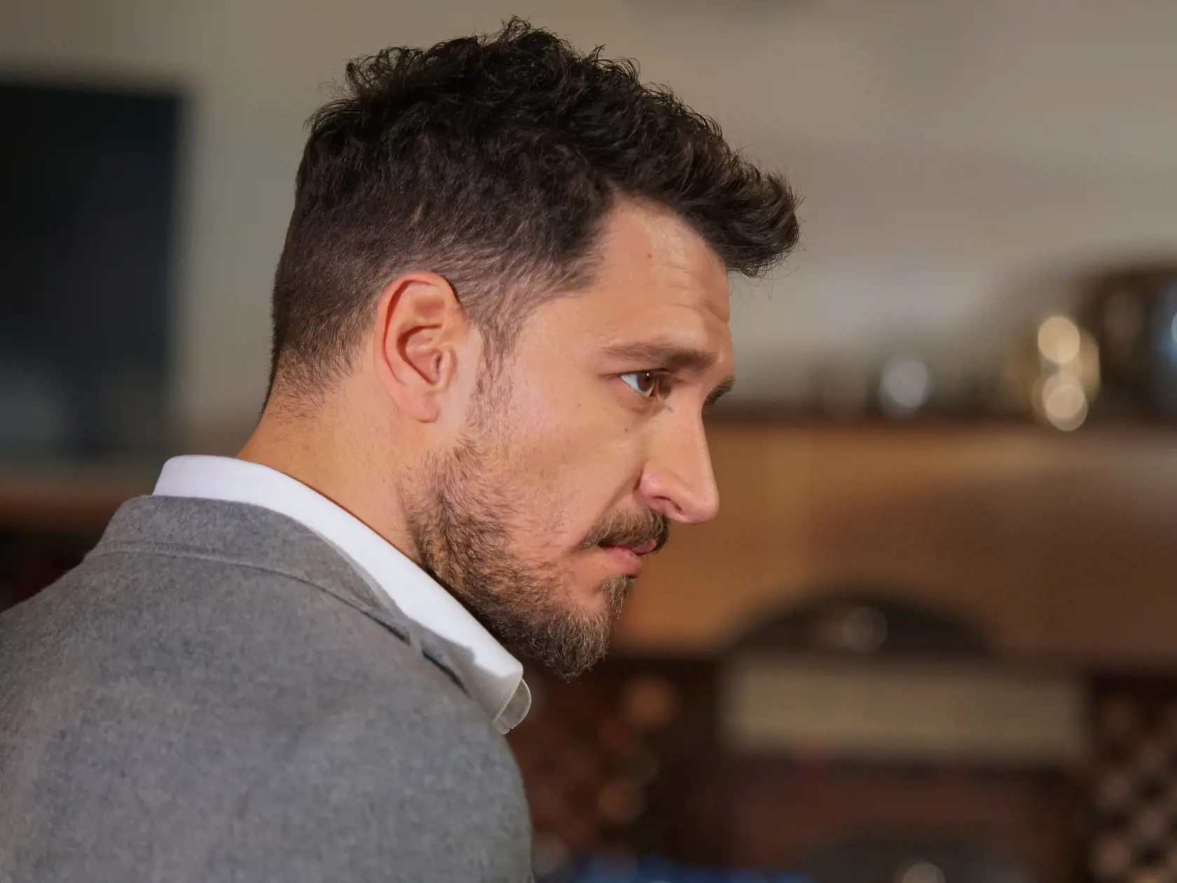 Veľvyslancova dcéra je aktuálne vysielaná. Patrí medzi najobľúbenejšie seriály v Turecku.