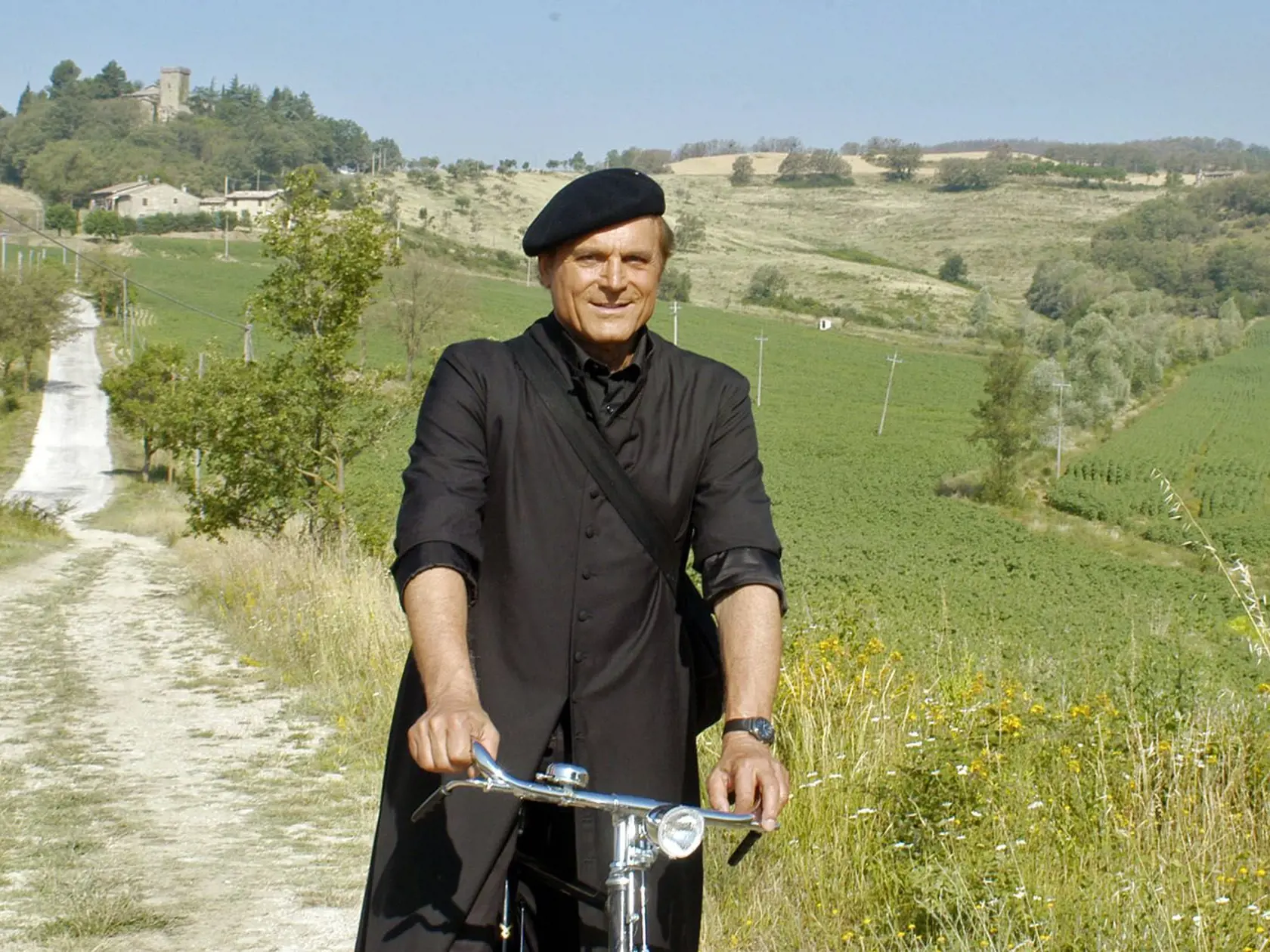 Rola kňaza v seriáli Don Matteo mu predĺžil kariéru.