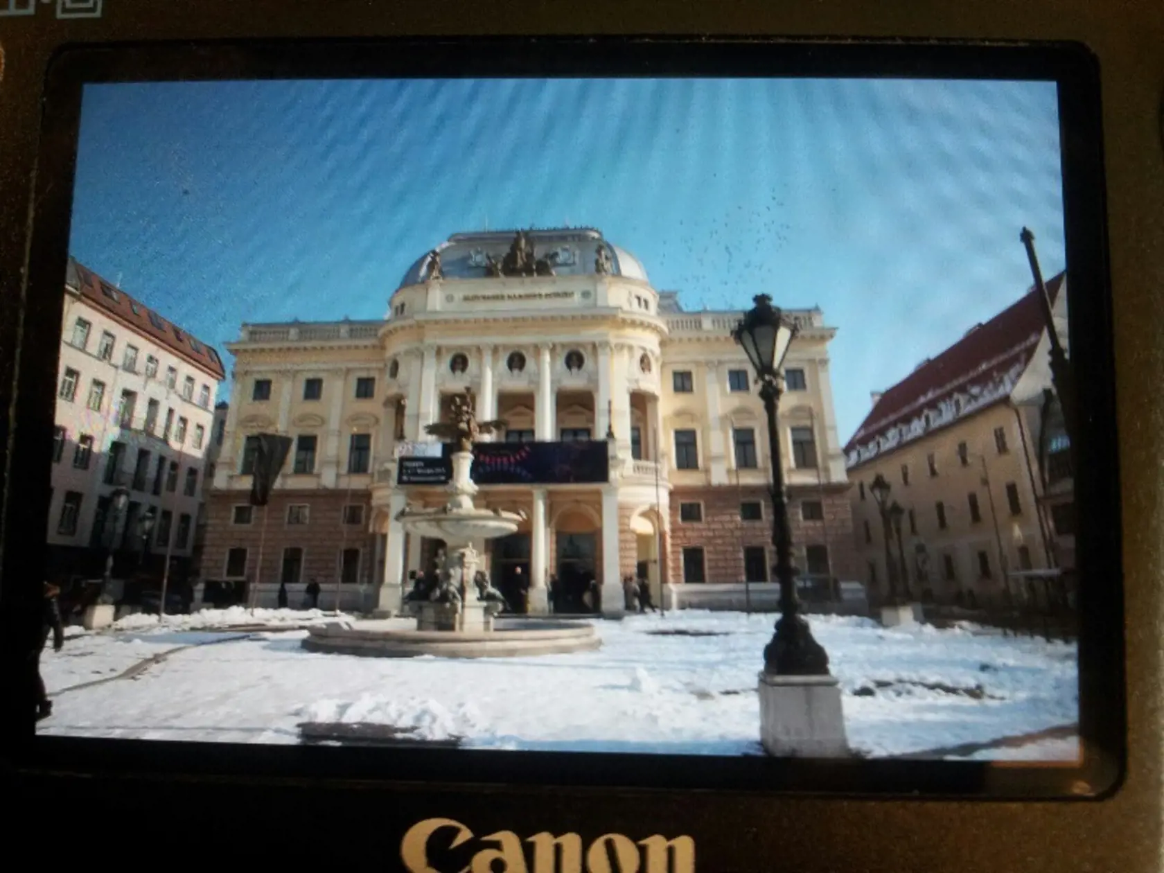 Posledná rozlúčka s Martinom Ťapákom v Slovenskom národnom divadle.