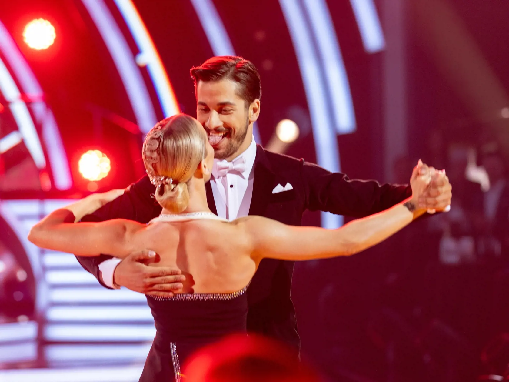 Finále šou Let's Dance. Na fotke Jakub Jablonský a Eliška Lenčešová.