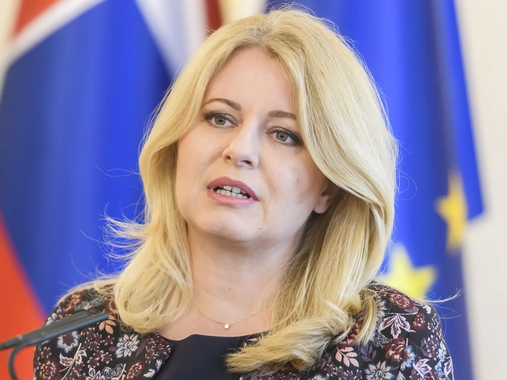 Na snímke prezidentka SR Zuzana Čaputová počas vyhlásenia k atentátu na premiéra SR Roberta Fica v Bratislave 15. mája 2024. Fica v stredu po výjazdovom rokovaní vlády v Handlovej postrelili. Na mieste padlo niekoľko výstrelov, útočníka zadržali. FOTO TASR - Jaroslav Novák