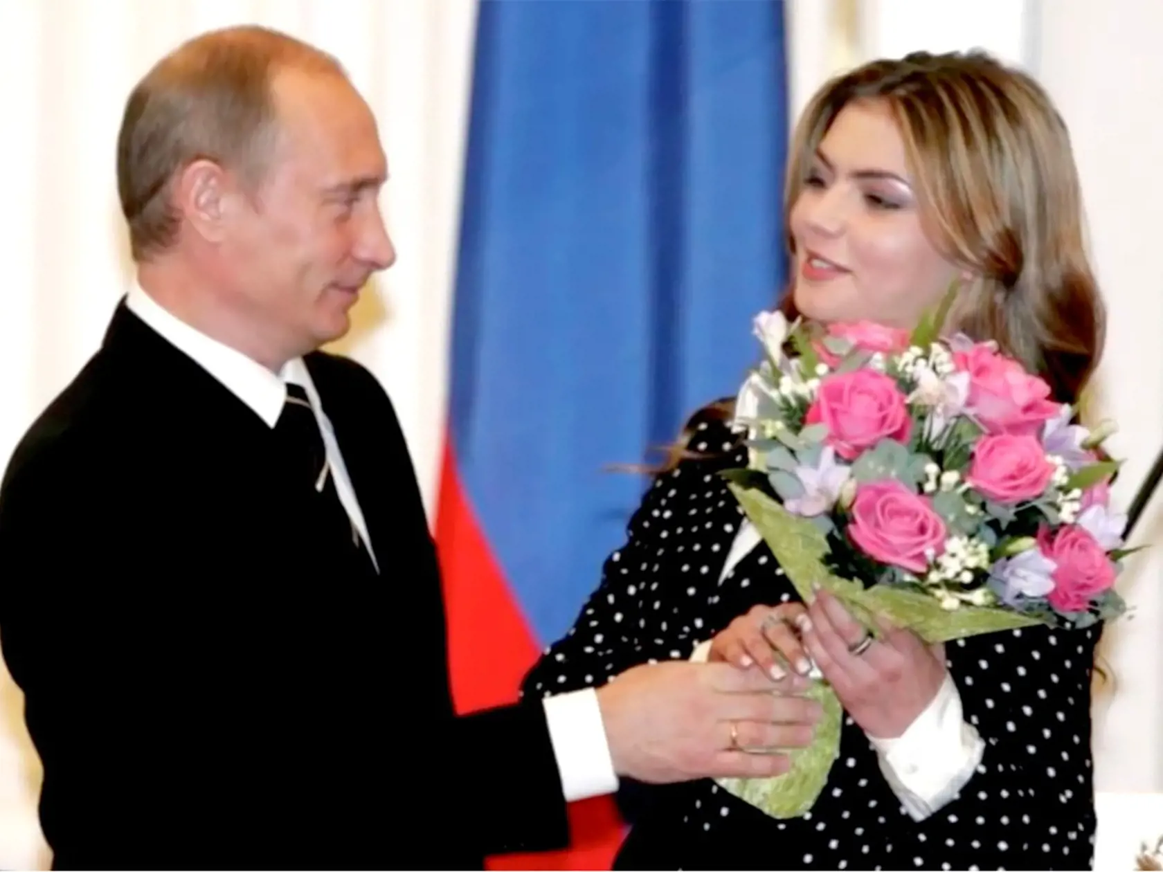 Putinova milenka údajne býva v jeho rezidencii pri jazere.