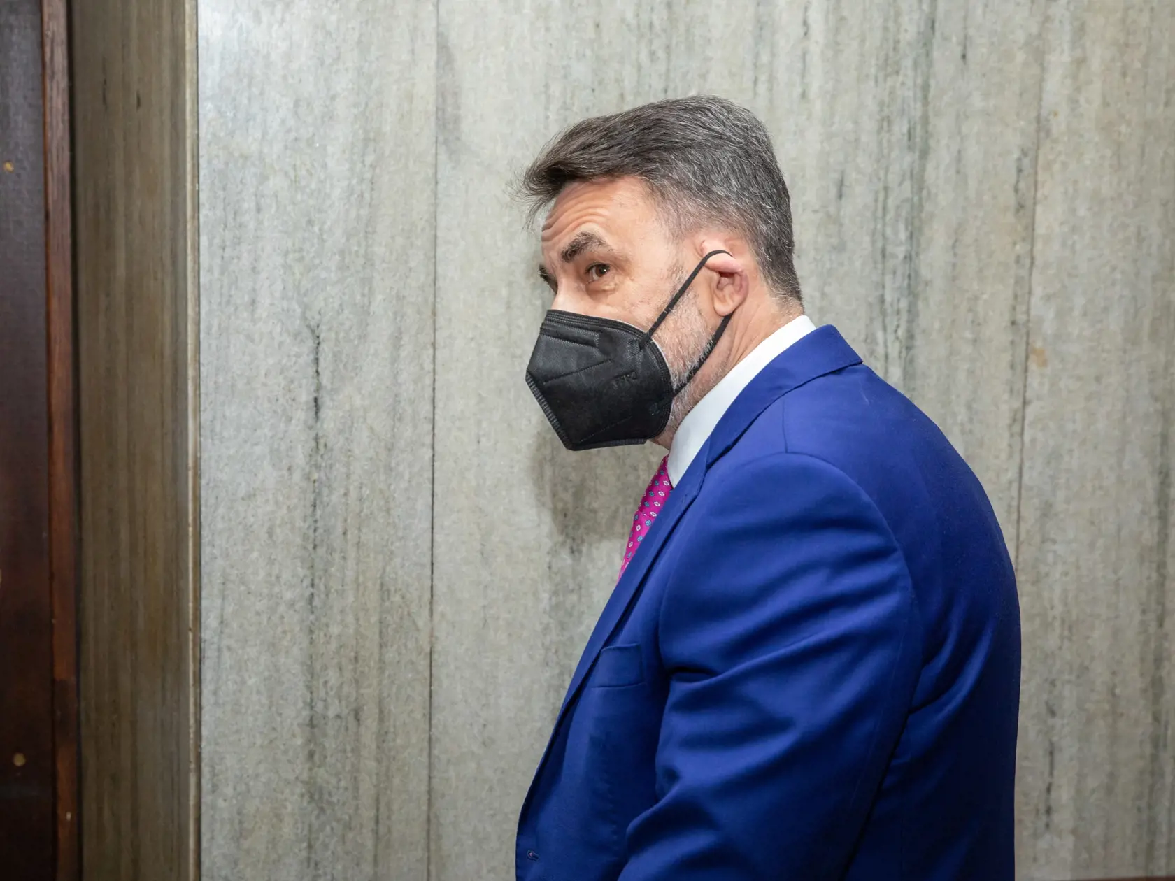 Na snímke je Jaromír Čižnár ktorý vypovedá v Trnkovej kauze Gorila.