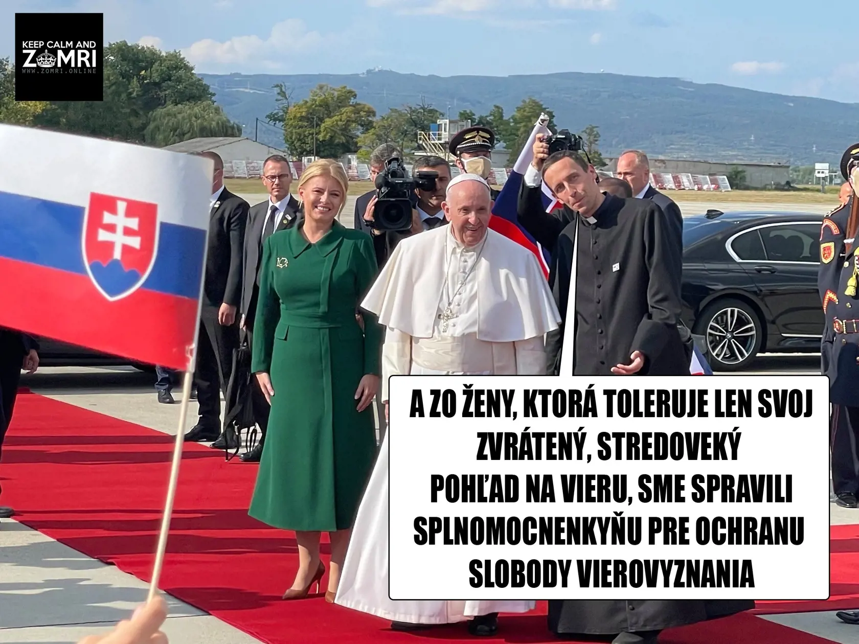 Pápež sa dozvedá o tom, že splnomocnenkyňou pre ochranu slobody vierovyznania je Anna Záborská.