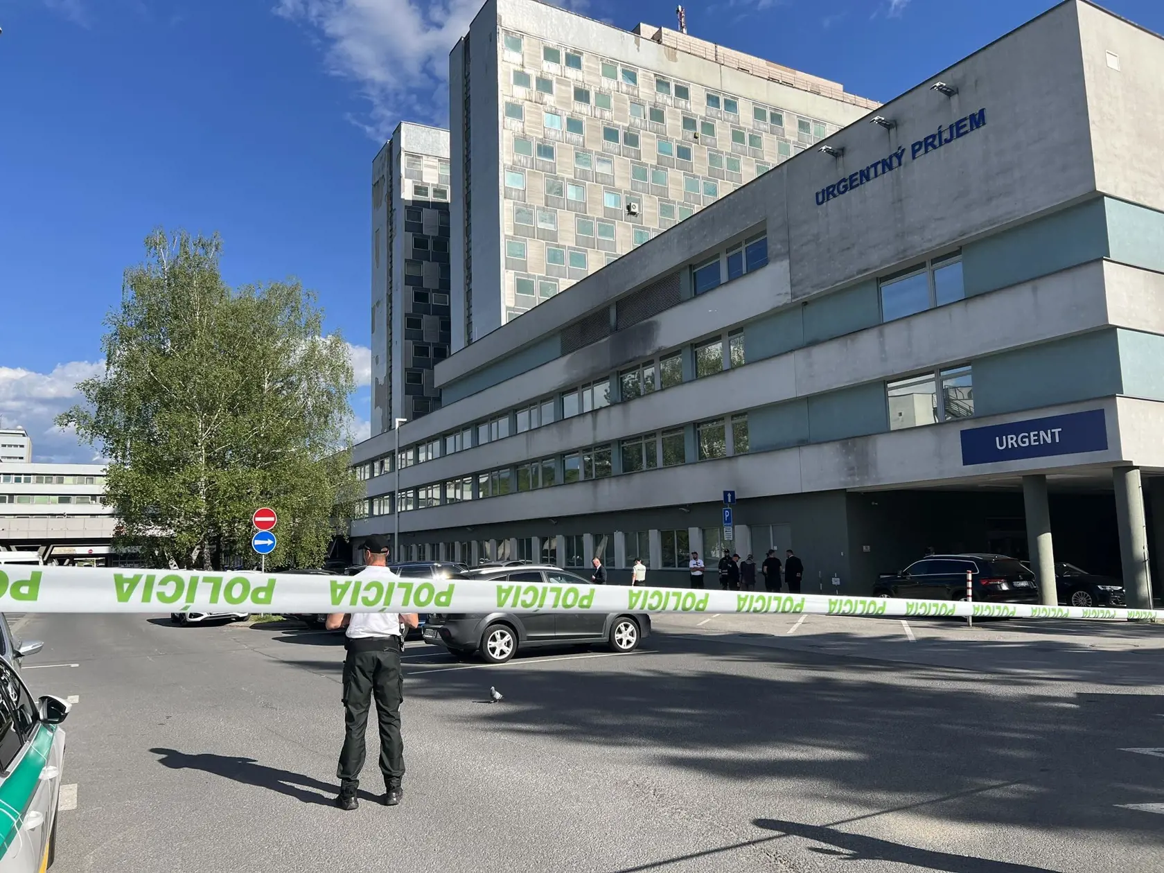 Fica operovali vo Fakultnej nemocnici s poliklinikou F.D. Roosevelta v Banskej Bystrici.