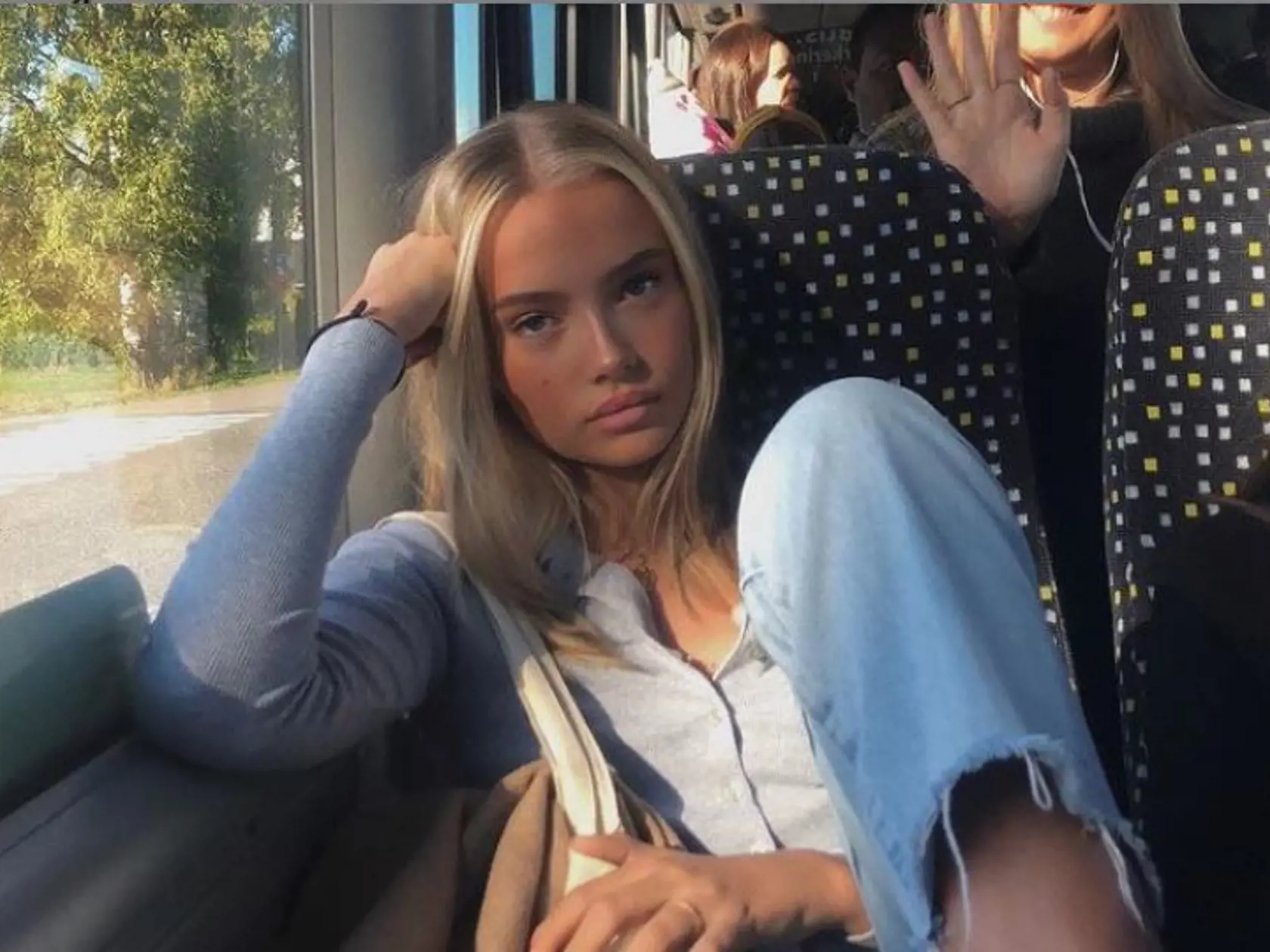 Modelka Emma Ellingsen (19)