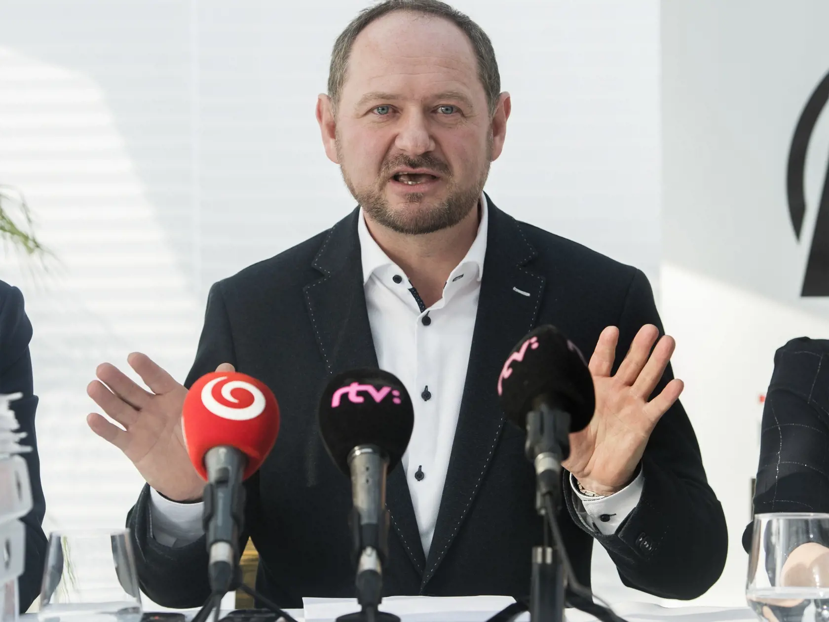 Líder Maďarského fóra Zsolt Simon