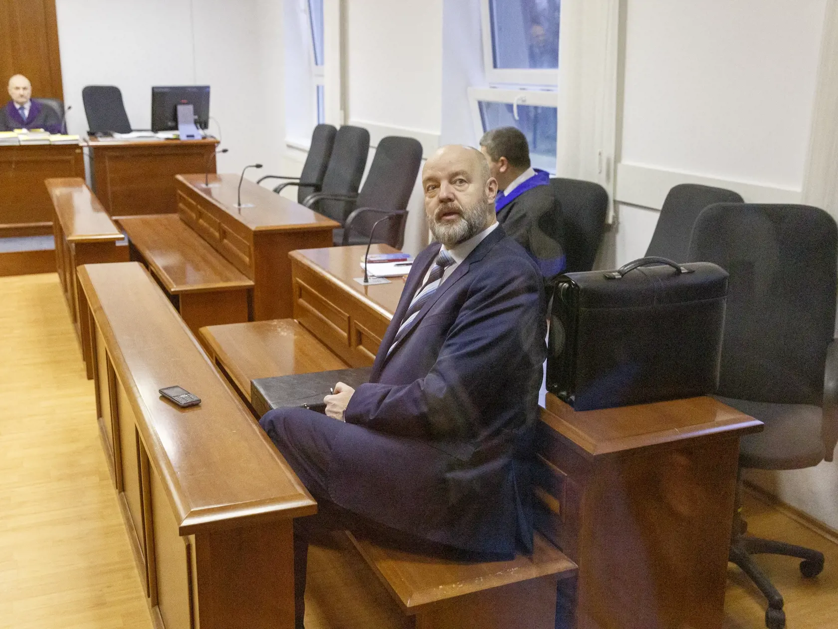 Hlavné pojednávanie vo veci falošné zmenky. Na obr. jeden z aktérov Pavol Rusko.