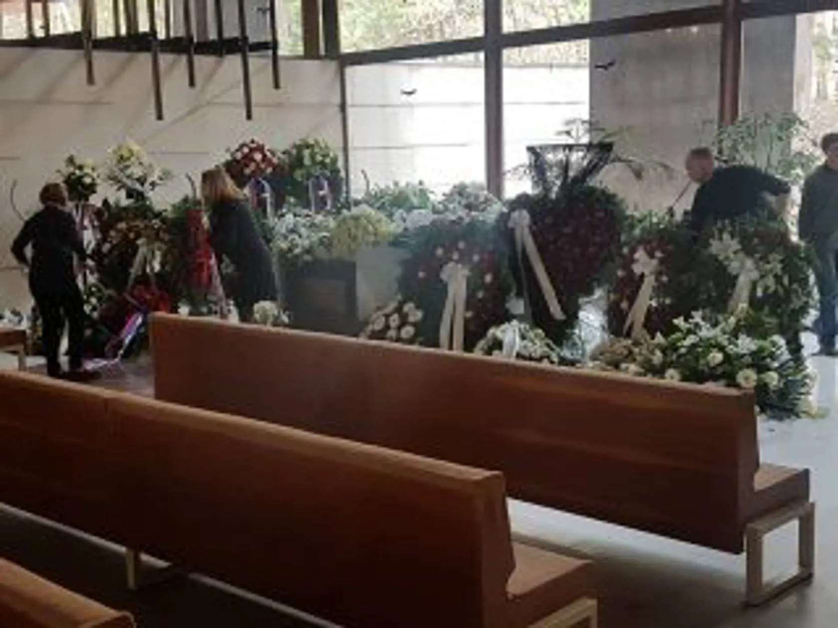 Smútočná miestnosť, v ktorej sa príbuzní a známi naposledy rozlúčili s Pavlom Paškom.