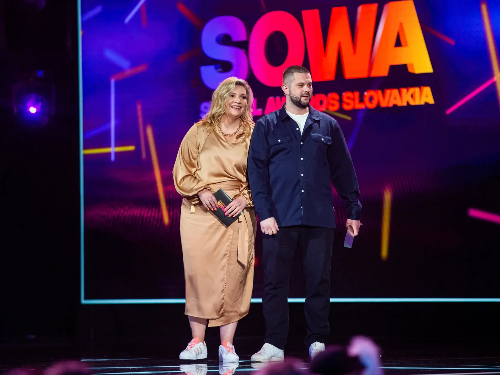 Galavečer Social Awards Slovakia "SOWA" v Bratislave. Na snímke Simona Salátová a Joe Trendy. Dnes sú aj partnermi.