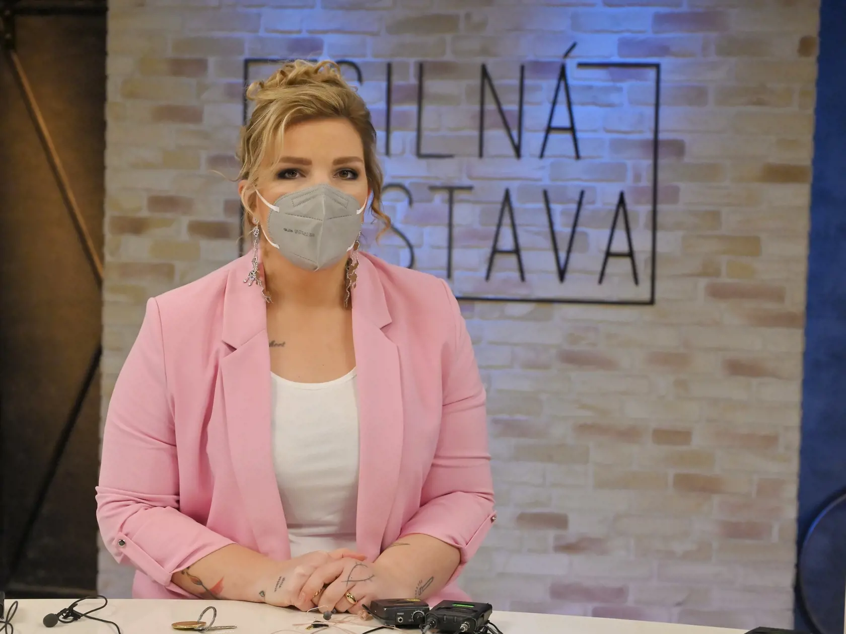 Komička Simona Salátová (vľavo) už nie je členkou relácie Silná zostava. Naposledy v nej figurovala 24. februára 2022.