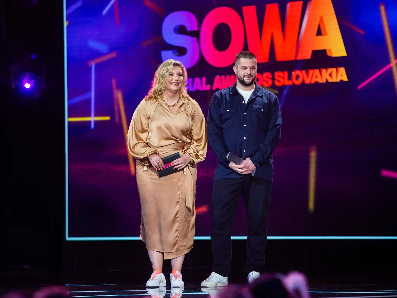 Galavečer Social Awards Slovakia "SOWA" v Bratislave. Na snímke Simona Salátová a Joe Trendy. Dnes sú aj partnermi.