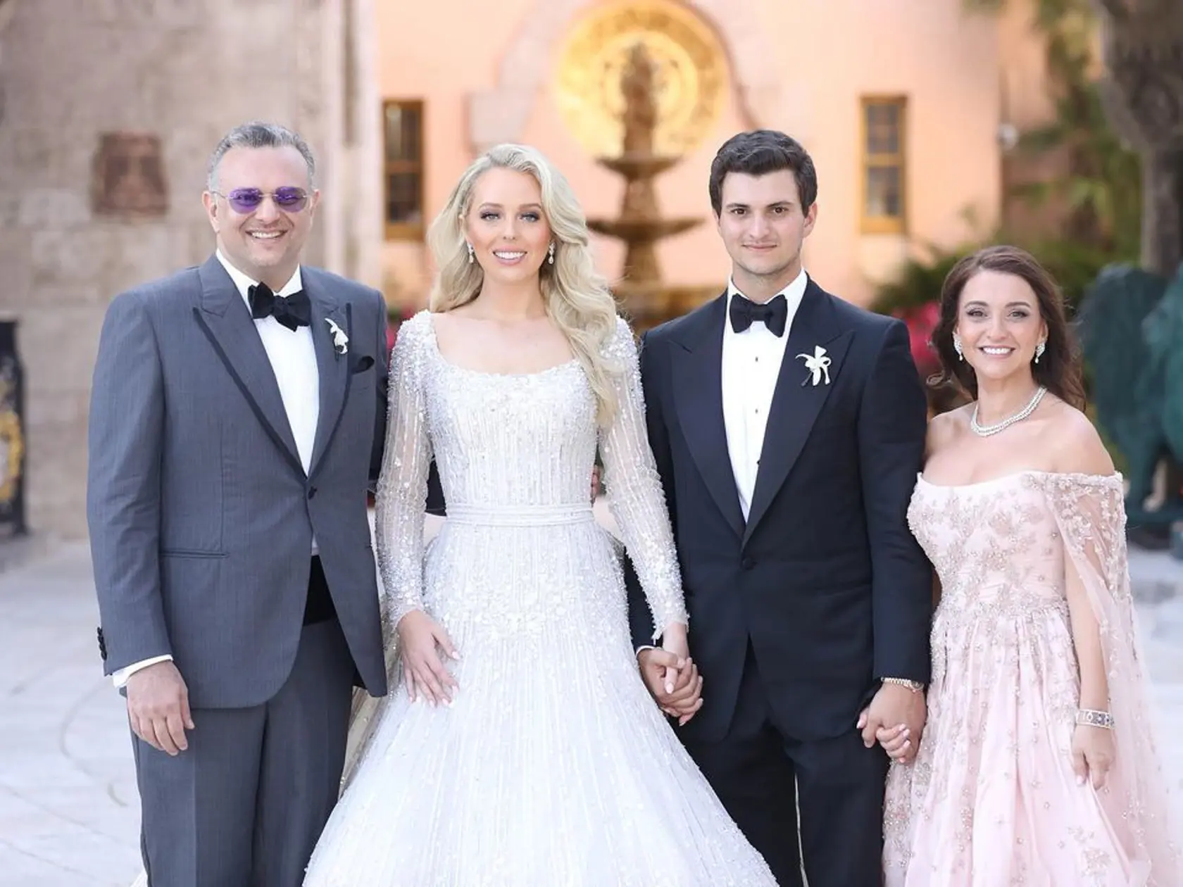 Jednou z nových tvárí Trumpovho tímu má byť Massad Boulos, otec Michaela Boulosa, ktorý sa pred dvomi rokmi oženil s Trumpovou mladšou dcérou Tiffany.