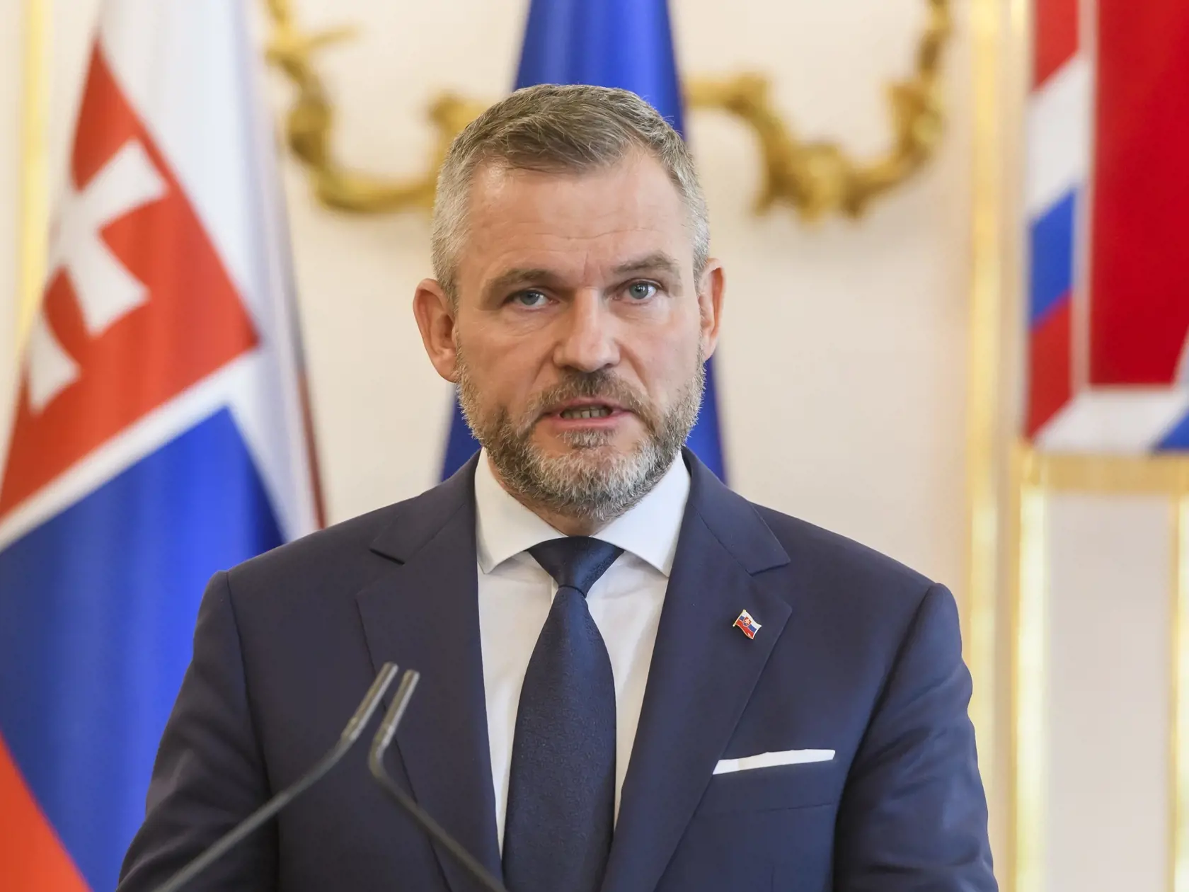 Na snímke novozvolený prezident SR Peter Pellegrini počas vyhlásenia s prezidentkou SR Zuzanou Čaputovou (nie je na snímke) k atentátu na premiéra SR Roberta Fica (Smer-SD) v Bratislave 16. mája 2024.