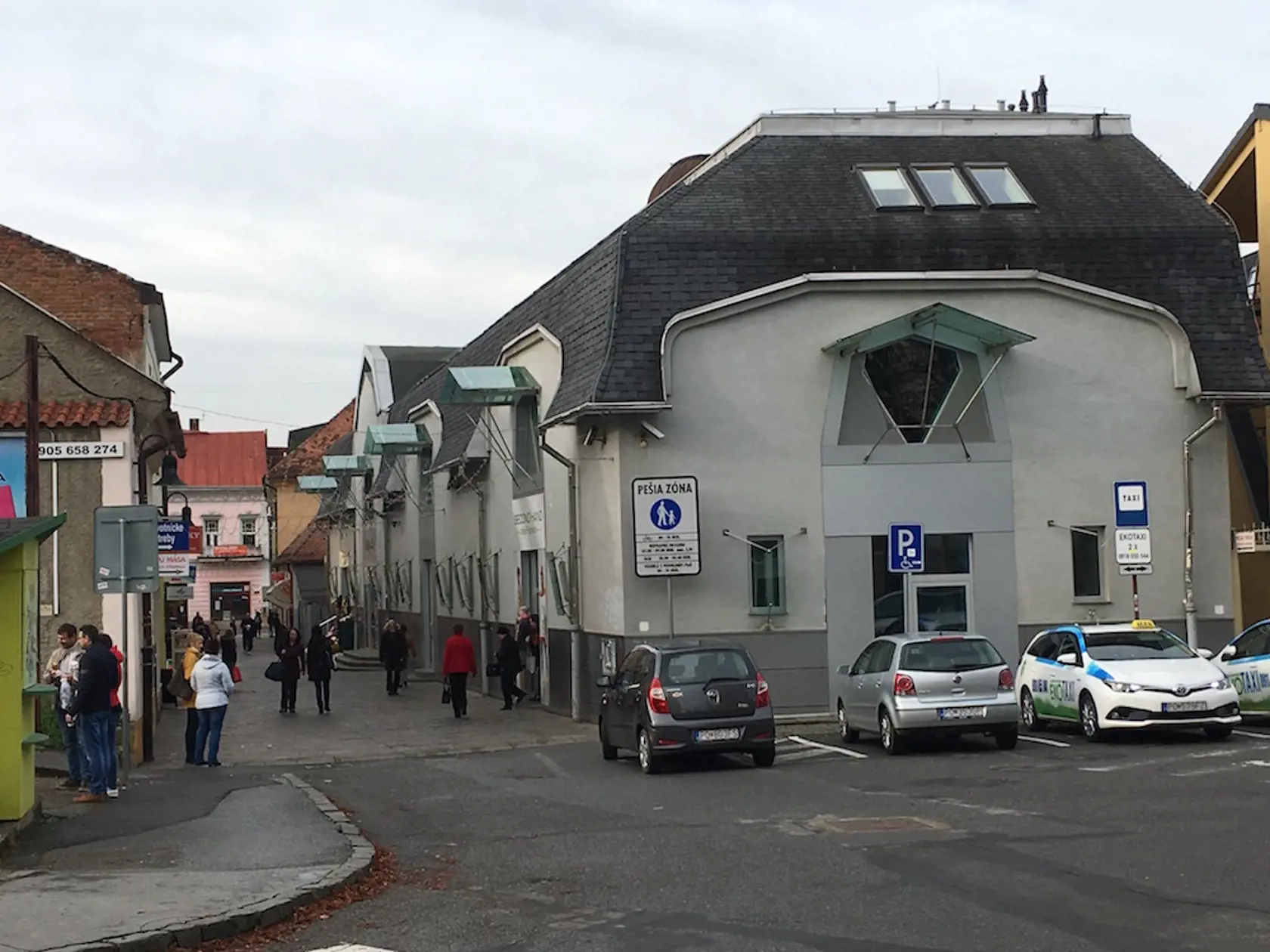 Budova Kina Olympia dnes. 