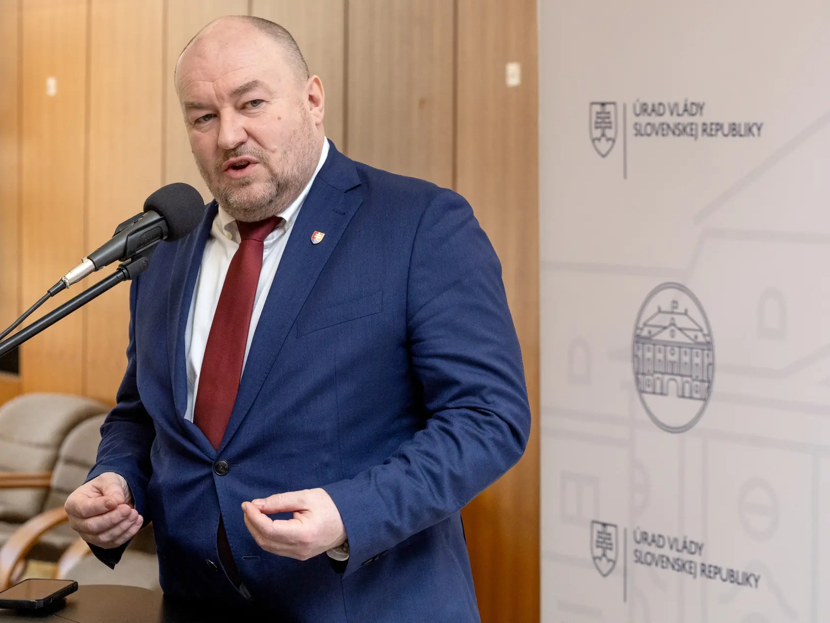 Huliak rozviazadl pracovný pomer s Romanou Tabakovou.