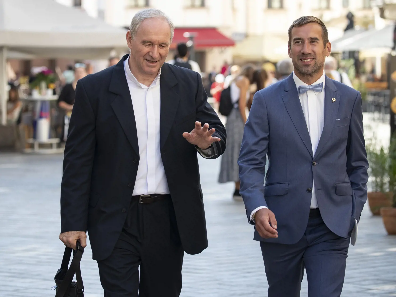 Pápež František sa počas svojej trodňovej apoštolskej návštevy Slovenska stretol v bratislavskom Dóme svätého Martina s predstaviteľmi cirkvi. Návštevu pápeža si nenechal újsť ani emeritný arcibiskup Róbert Bezák (na snímke vľavo)