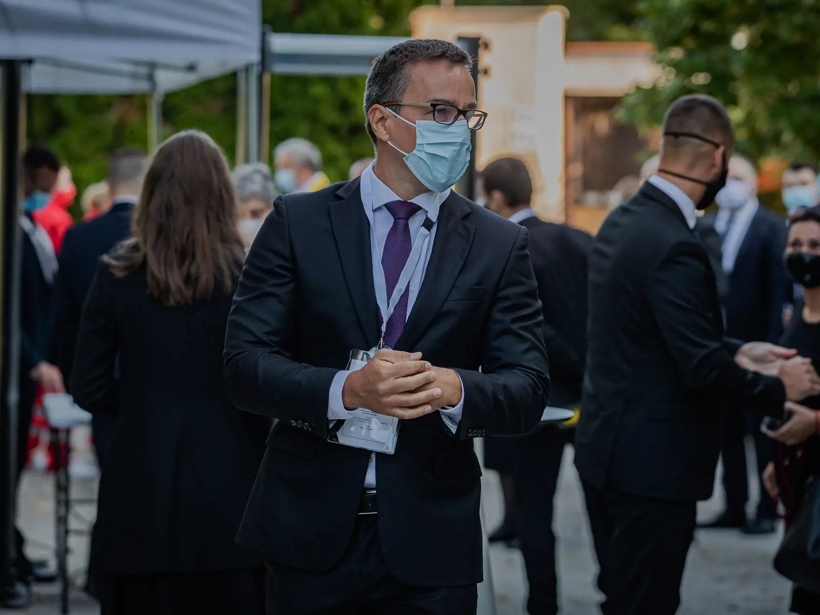 Pápež František sa v pondelok 13.9. 2021 zúčastnil oficiálneho prijatia u Prezidentky Slovenskej republiky Zuzany Čapautovej a následného stretnutia s osobnosťami politického, spoločonského aj kultúrnehon života v záhrade Prezidentského paláca. Na snímke nezaradený poslanec NRSR Erik Tomáš.