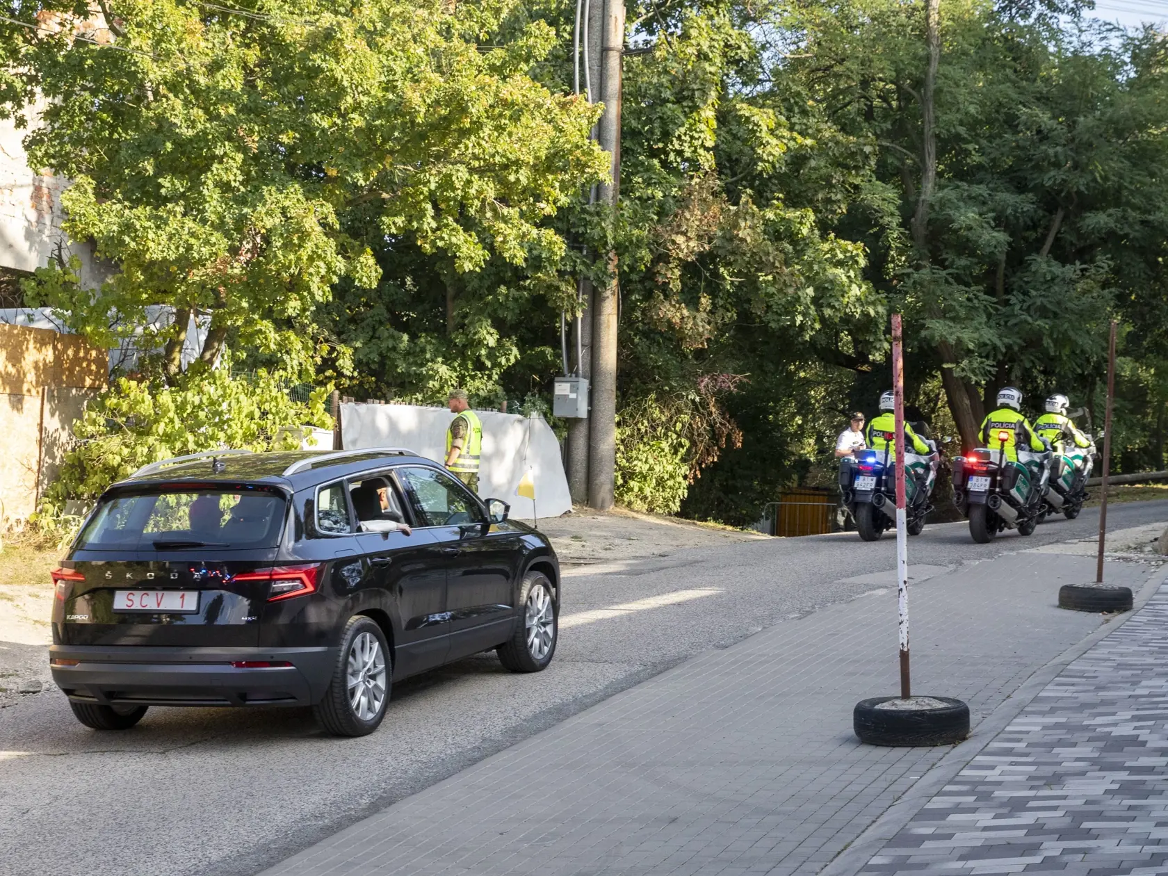 Na snímke pápež František prichádza na Apoštolskú nunciatúru v Horskom parku