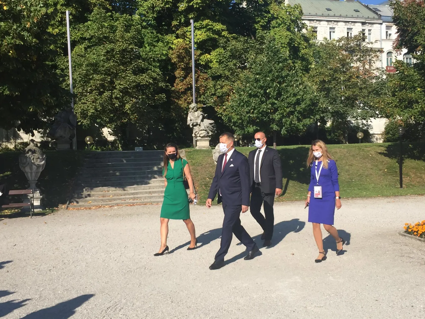 Príchod šéfa NRSR Borisa Kollára do Prezidentského paláca