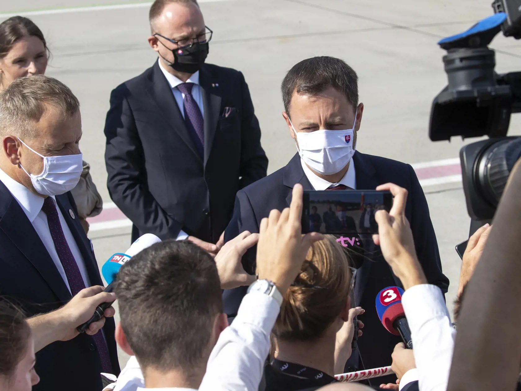 Prílet pápeža Františka na letisko M.R. Štefánika v Bratislave pri príležitosti trodňovej apoštolskej návštevy Slovenska. 