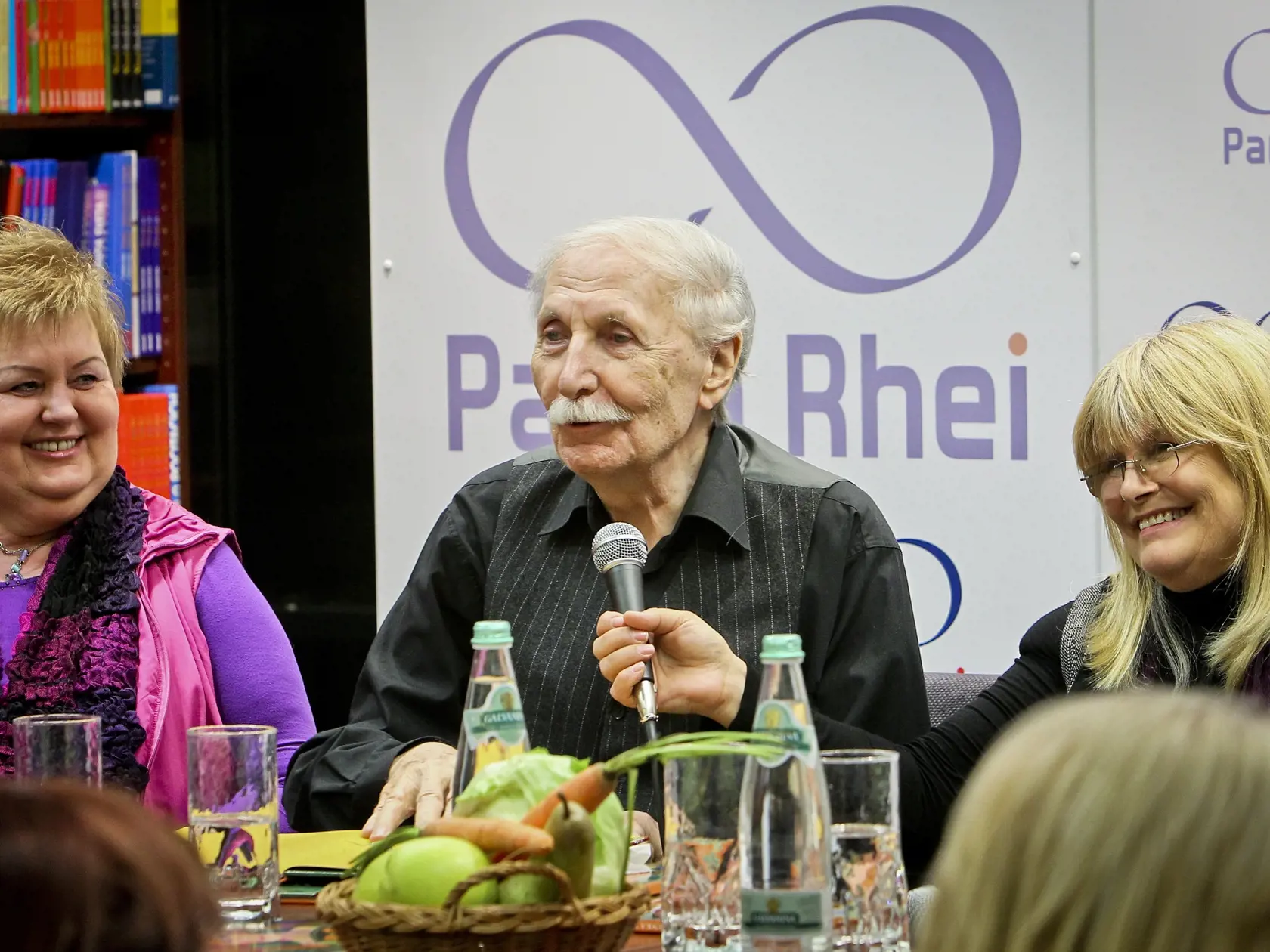 Ladislav Chudík počas krstu knihy svojej manželky Aleny Chudíkovej