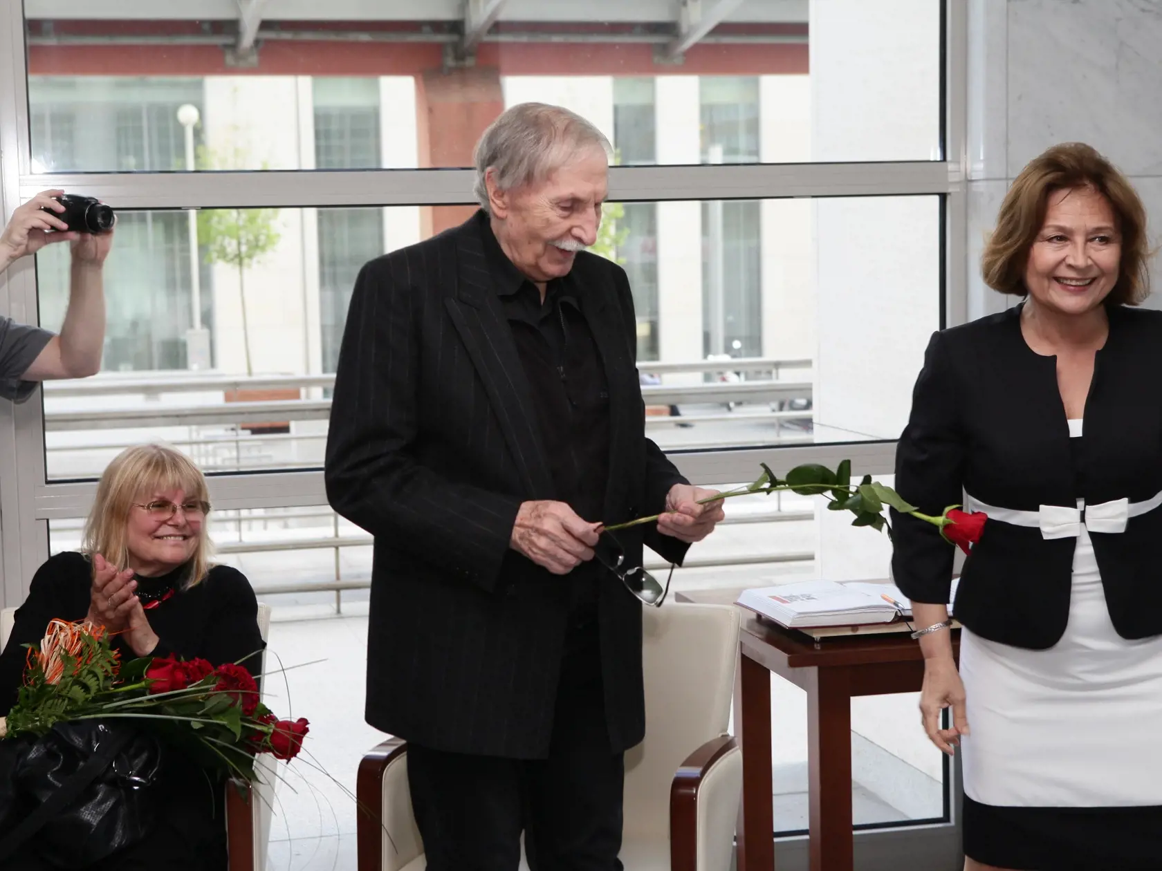 Ladislav Chudík a Emília Vášáryová - koncom 70. rokov jej písal zaľúbené listy.