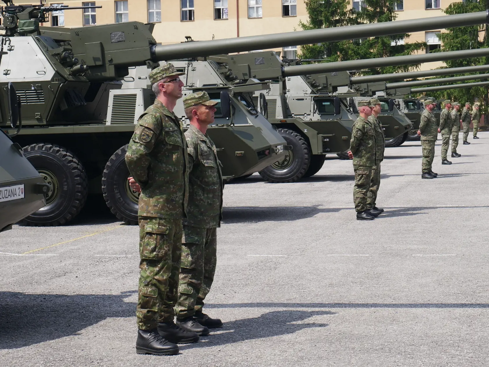 Samohybná kanónová húfnica ZUZANA 2 