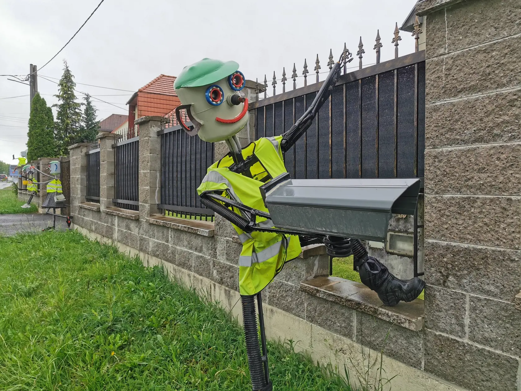 Tento policajt prinútil vodičov spomaliť.