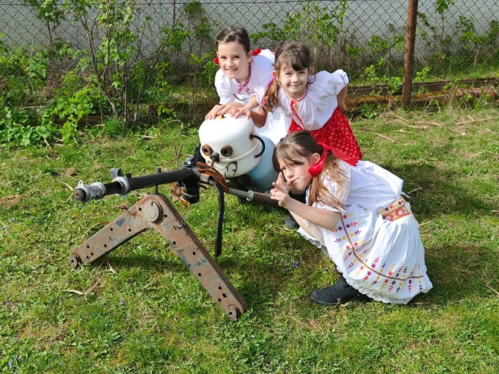 Z otcových diel majú najväčšiu radosť jeho dcérky.
