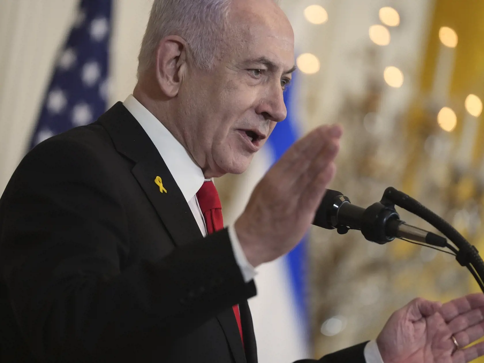 WA 10 Washington - Izraelský premiér Benjamin Netanjahu gestikuluje počas spoločnej tlačovej konferencie s americkým prezidentom Donaldom Trumpom (nie je na snímke) v Bielom dome vo Washingtone v utorok 4. februára 2025. FOTO TASR/AP
 

Israel's Prime Minister Benjamin Netanyahu speaks during a news conference With President Donald Trump in the East Room of the White House, Tuesday, Feb. 4, 2025, in Washington. (AP Photo/Evan Vucci)