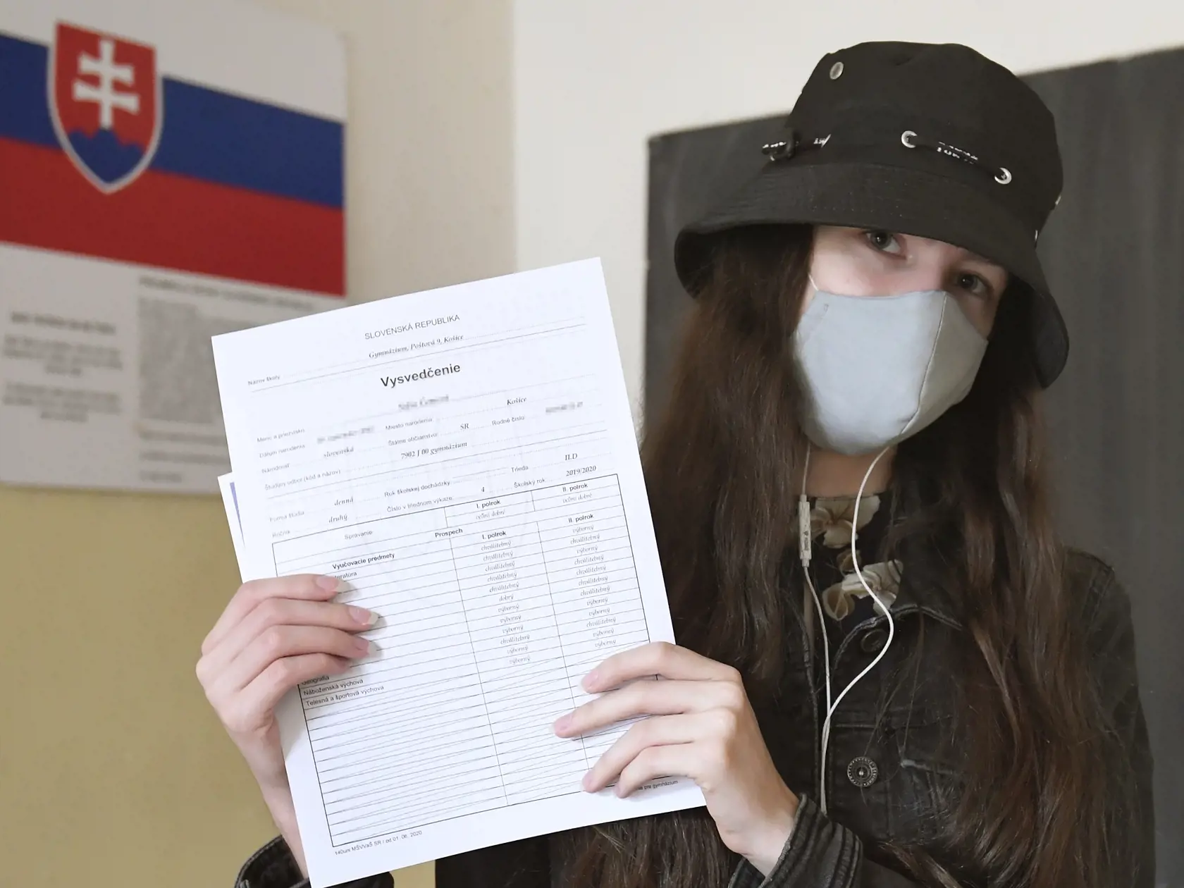 "Absolventi sa postupom času stále viac udomácňujú na trhu práce, čo potvrdzuje aj rastúca zamestnanosť. Napriek sťaženým podmienkam v čase vstupu na trh práce sa absolventský ročník 2019/2020 dokázal do značnej miery vyrovnať s vypuknutím pandémie," dodal spoluautor štúdie Matěj Bělín z ISP.